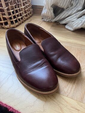 Patina - Portland Leather Company - round toe loafers in Burgundy
